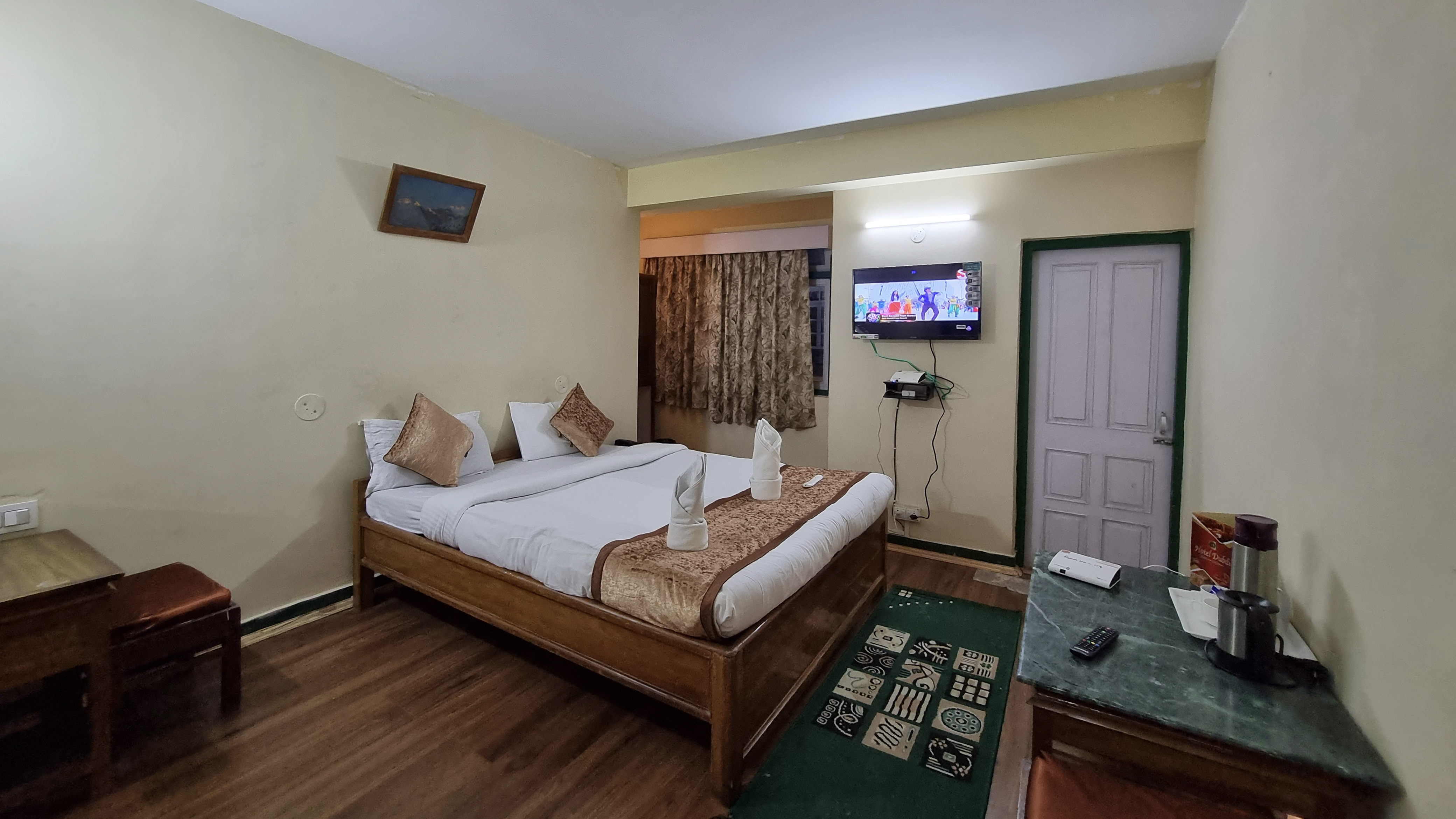 Best Hotels in Upper Pelling with Kanchenjunga View